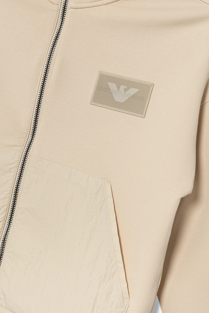 Chłopiec Emporio Armani dres dziecięcy EB000794.AF10126 beżowy