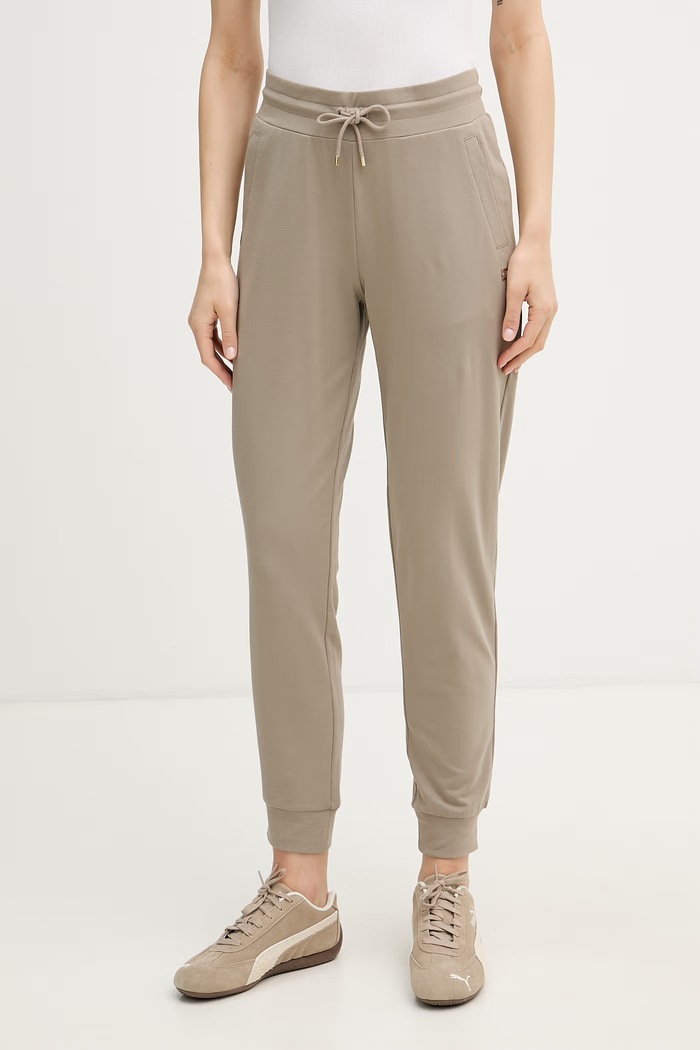 Îmbrăcăminte EA7 Emporio Armani compleu de trening pentru femei din bumbac cu elastan AF13135.7W000463 bej