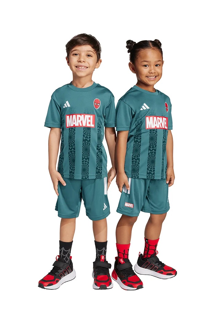 adidas gyerek együttes Marvel mintás türkiz JM0833