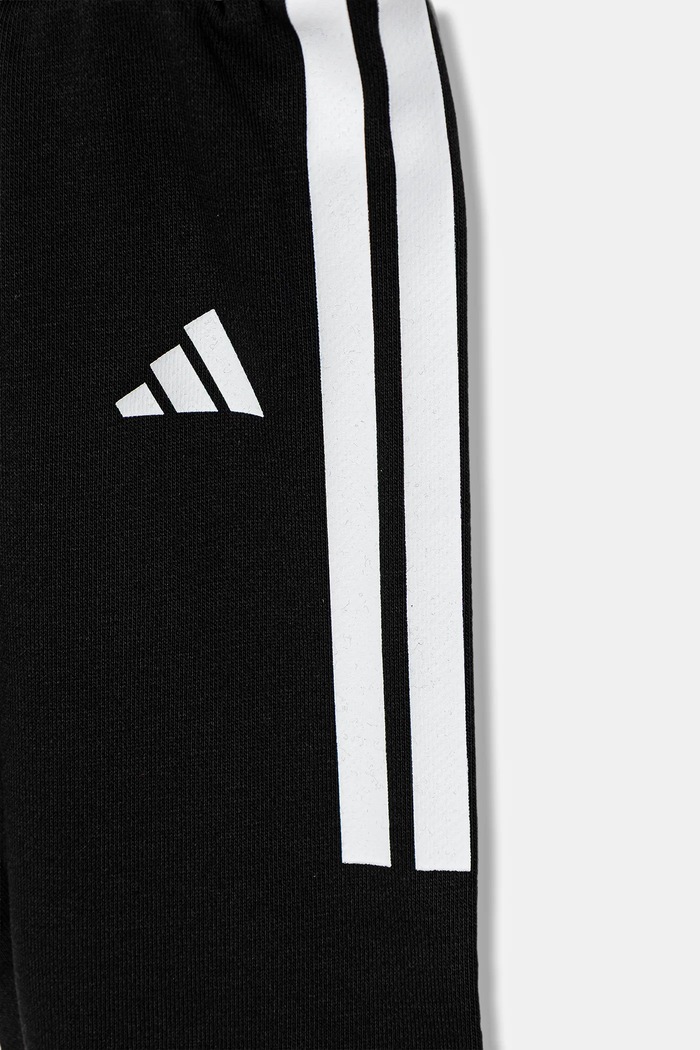 adidas dres dziecięcy Marvel czerwony JV7371