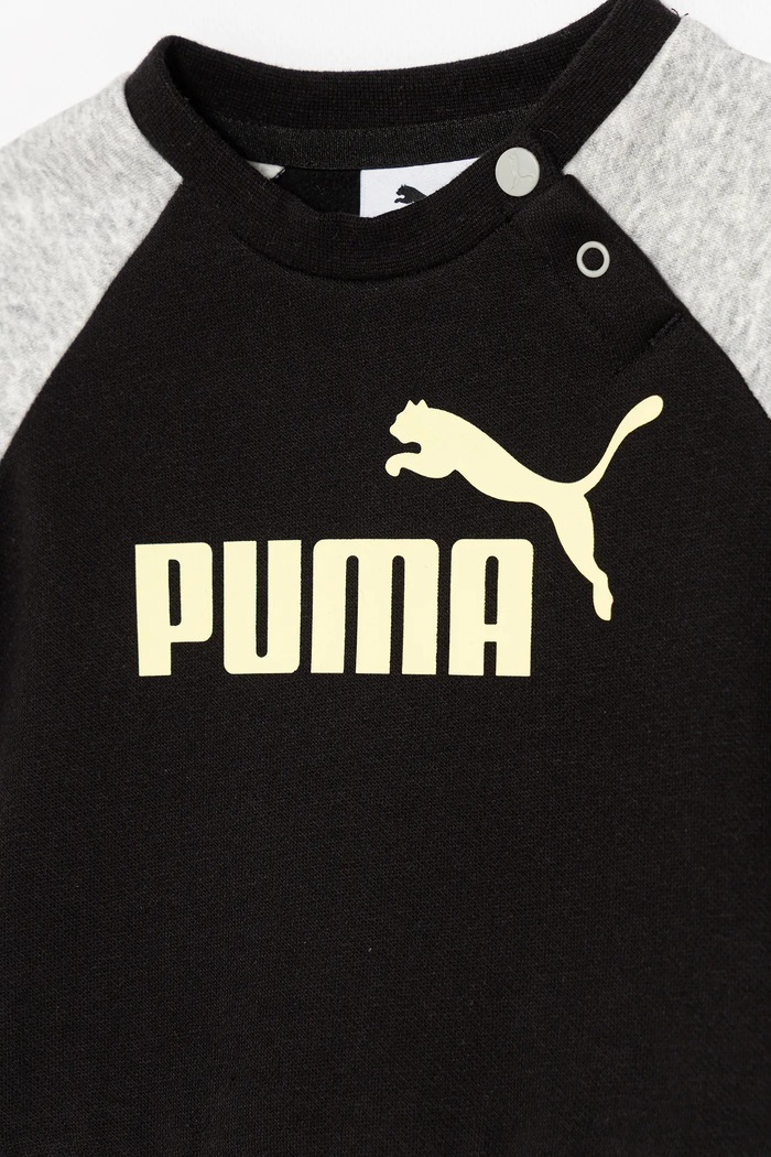 Puma dres dziecięcy MINICATS ESS Raglan Crew Set FL INF 686281 czarny