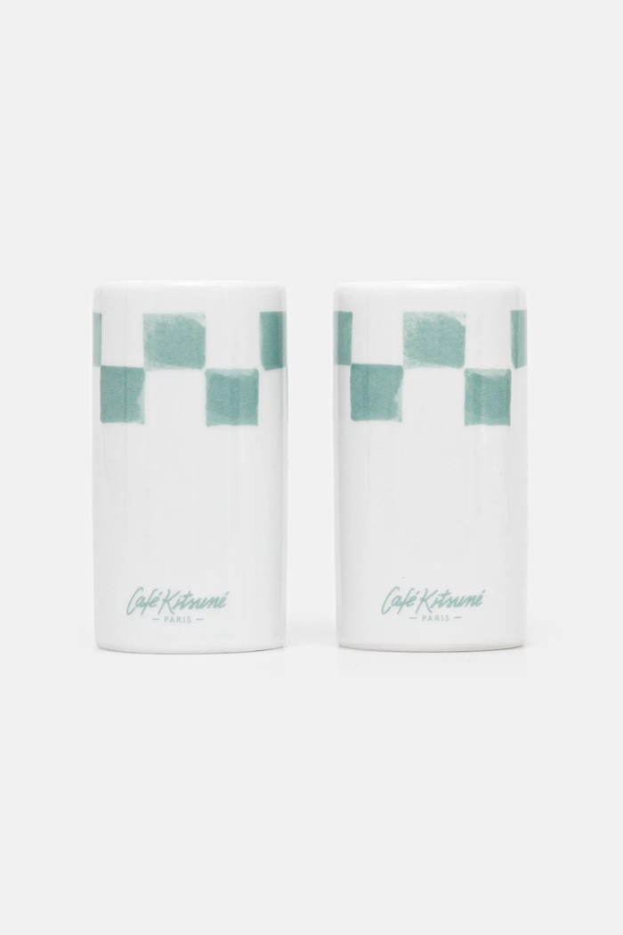 Αλατιέρα και πιπεριέρα Café Kitsuné Checkerboard Porcelain Salt And Pepper PU08106O0010 λευκό AW25