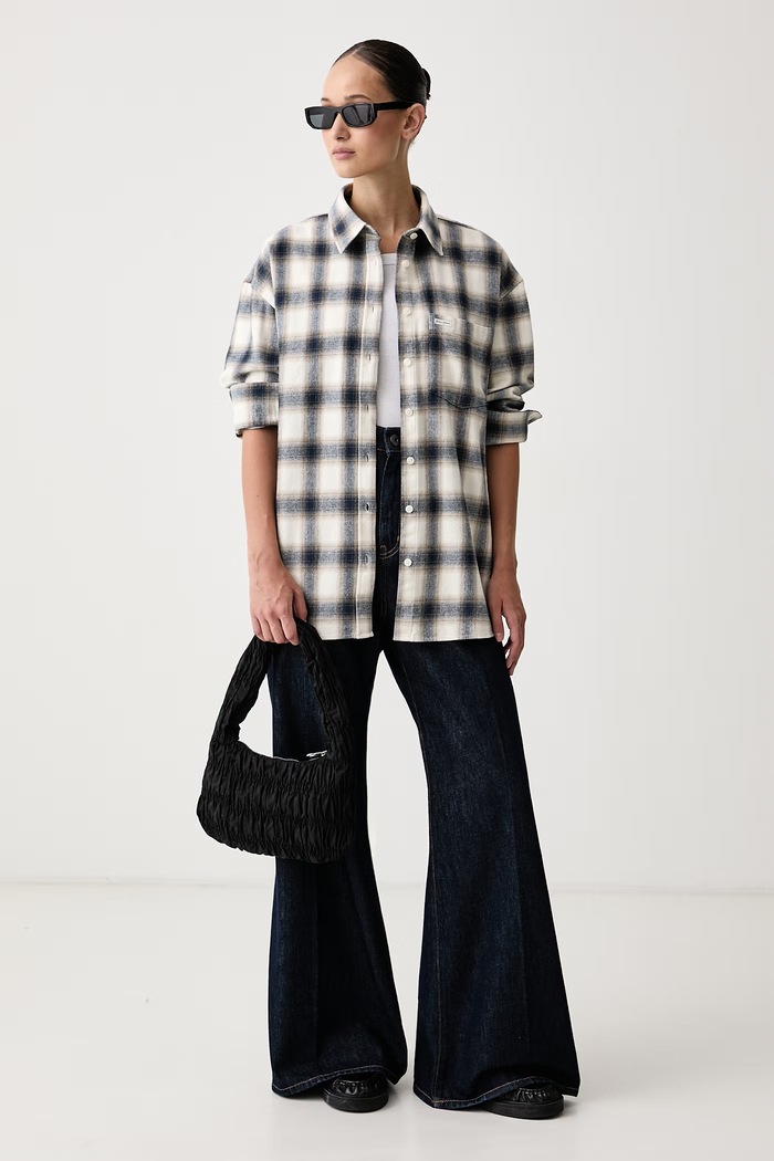 Guess Jeans W5BH40.WGMH1 granatowy AW25