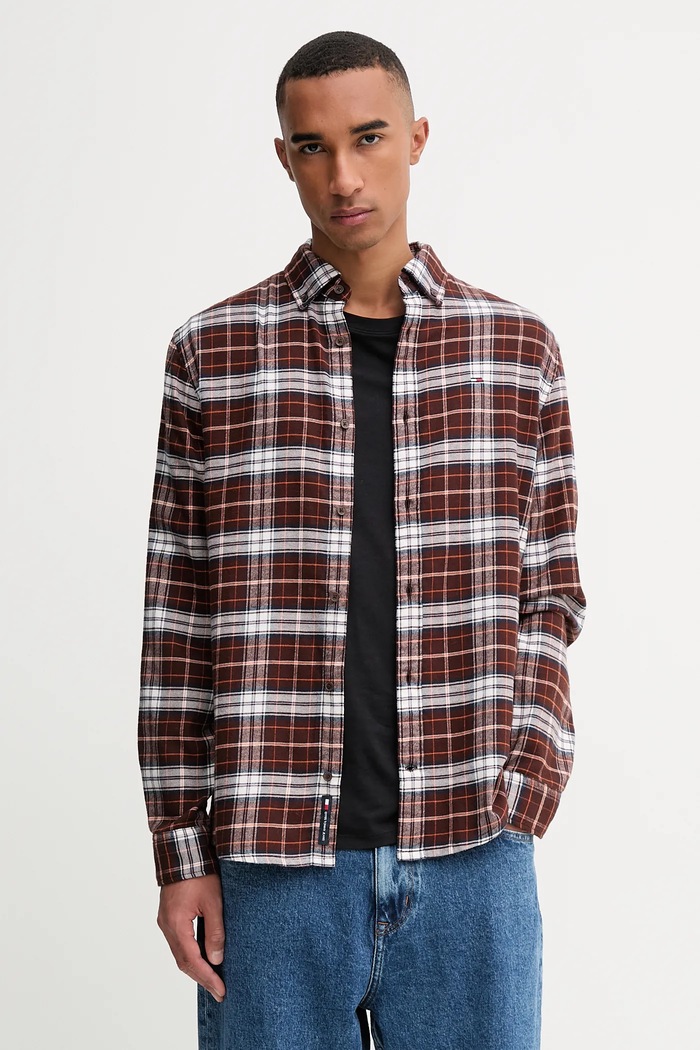 Βαμβακερό πουκάμισο Tommy Jeans μακρύ καφέ DM0DM22024