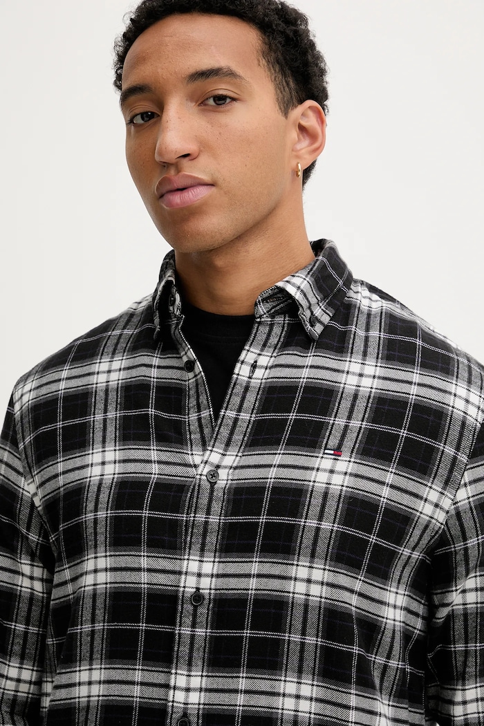 Bavlnená košeľa Tommy Jeans čierna DM0DM22024