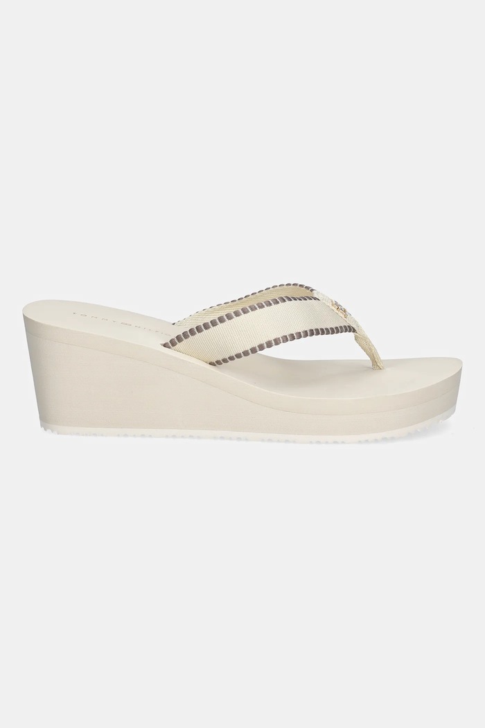 Žabky Tommy Hilfiger WEDGE BEACH SANDAL FW0FW08738 béžová AW25