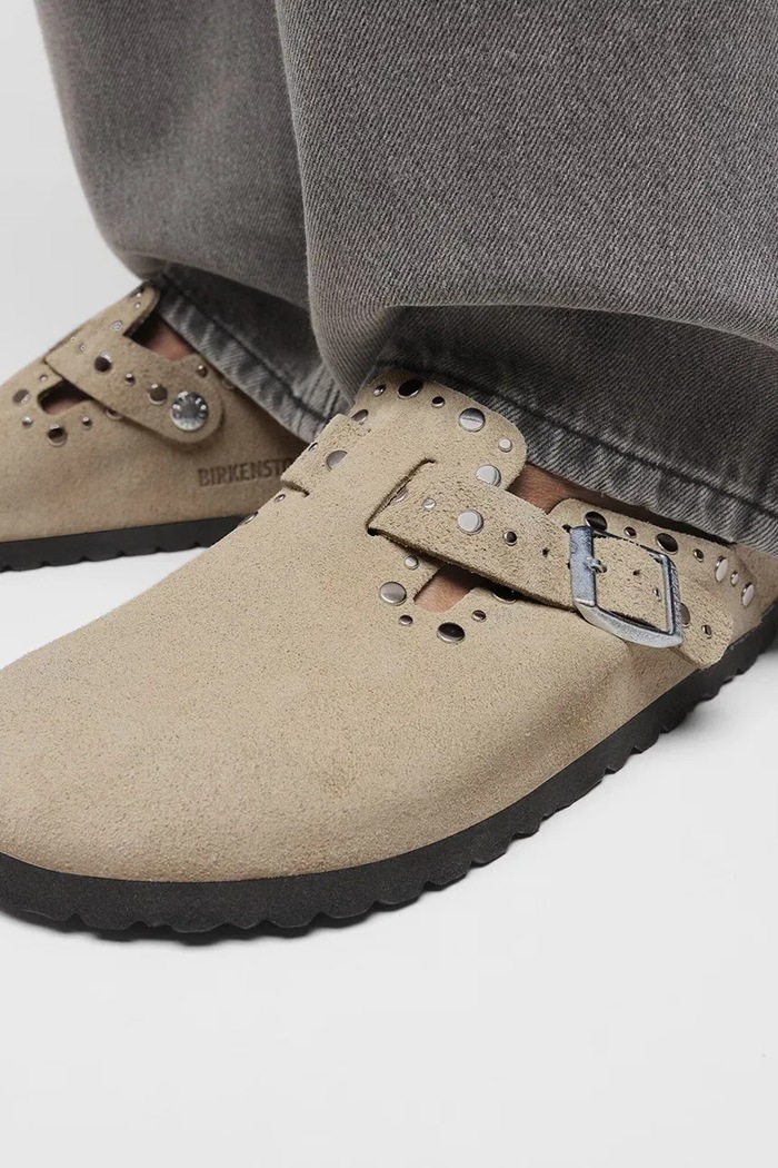 Birkenstock klapki zamszowe Boston Rivet 1030418