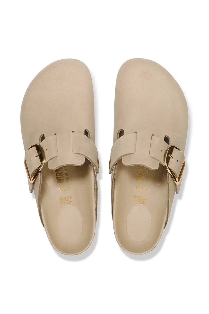 Шкіряні шльопанці Birkenstock Boston Big Buckle бежевий 1030425