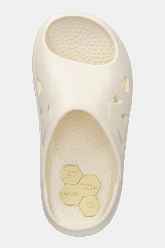 Šľapky New Balance RCVRY béžová RCVRYSC1