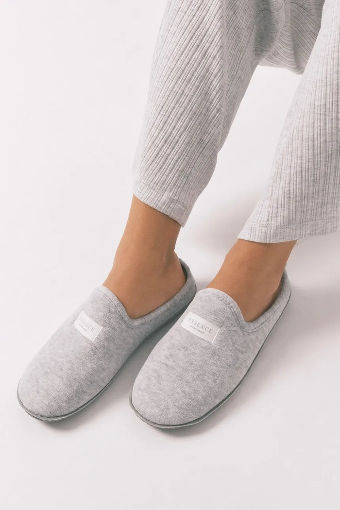 women'secret kapcie EVERYDAY ESSENTIALS szary 4992552