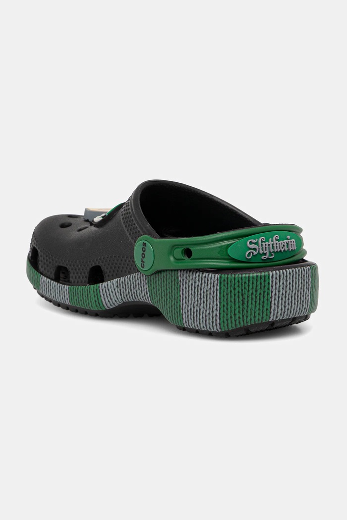 Παιδικές παντόφλες Crocs CROCS CLASSIC SLYTHERIN CLOG μαύρο 210542.CROCS.CLASSIC.SL