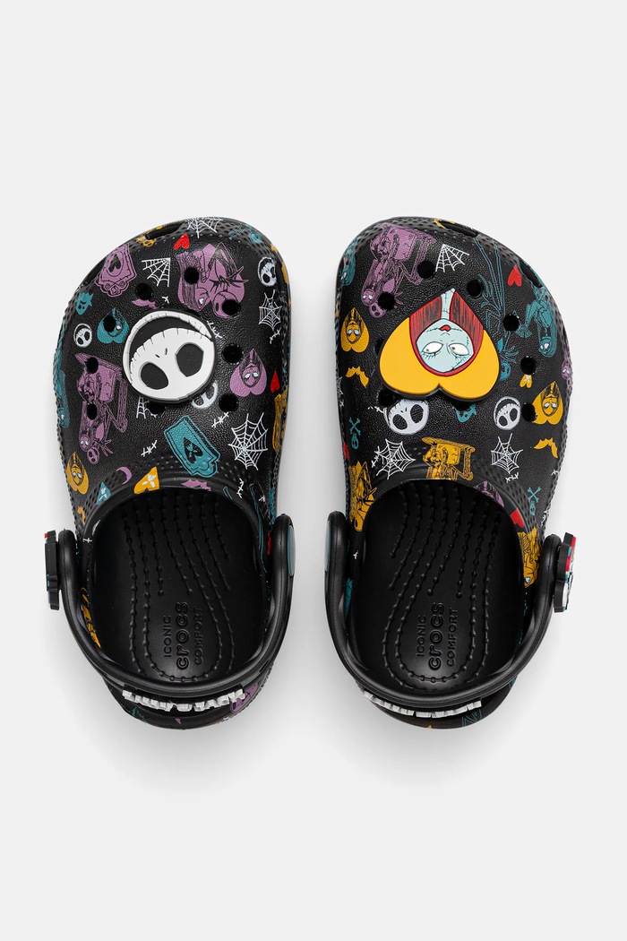 Παιδικές παντόφλες Crocs CROCS CLASSIC NIGHTMARE MULTI CLOG 211421.CROCS.CLASSIC.NI μαύρο AW25