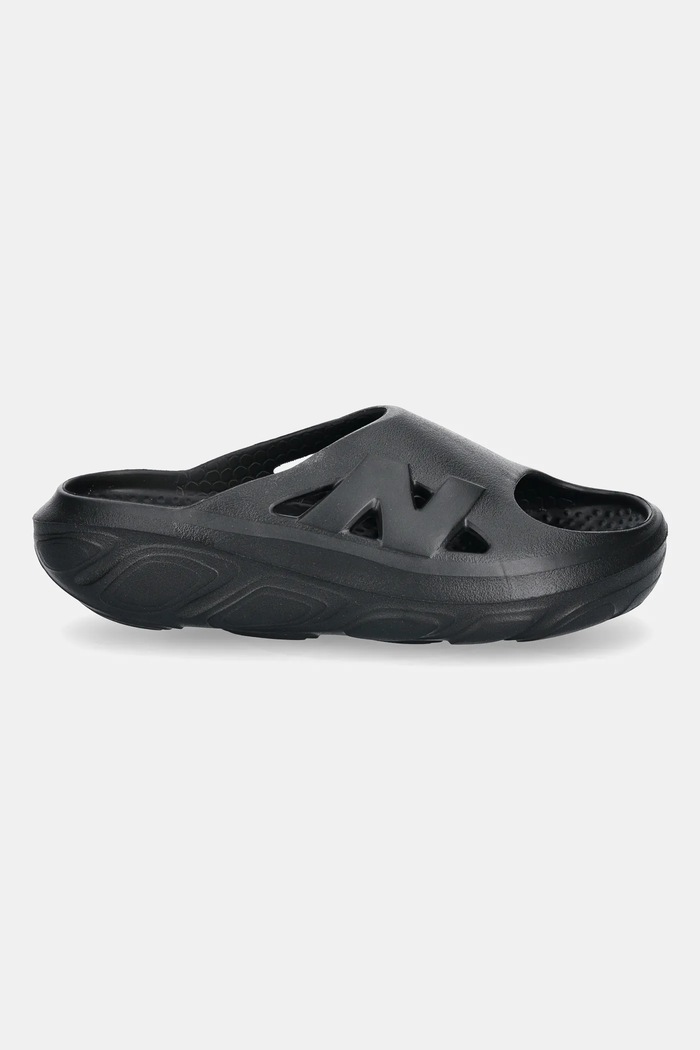 Pantofle New Balance RCVRY RCVRYSK1 černá SS26