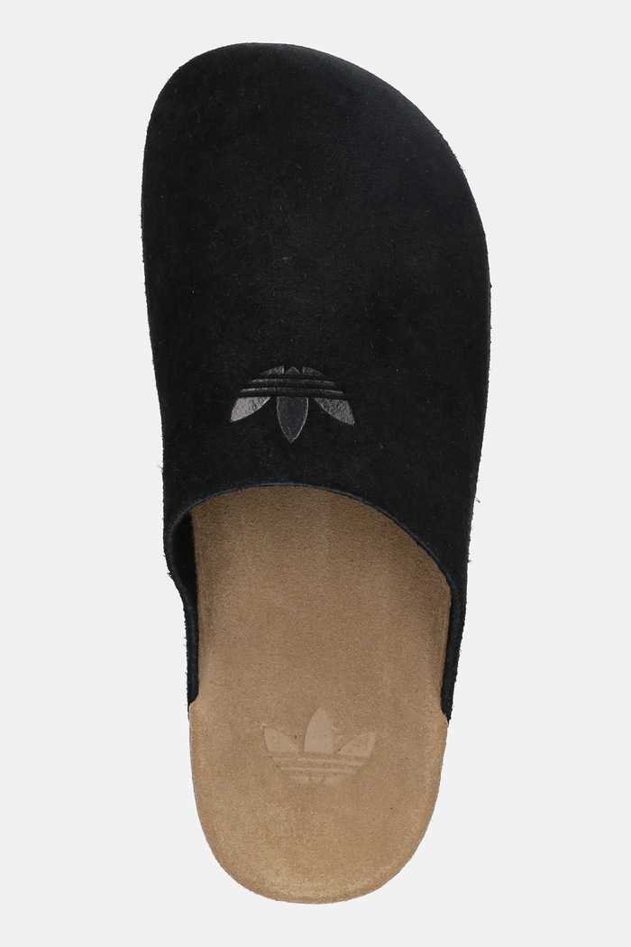 Semišové šľapky adidas Originals Adimule čierna JQ4367