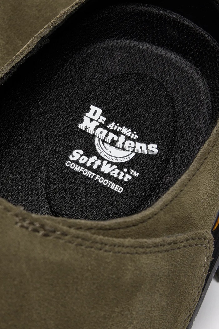 Замшевые шлепанцы Dr. Martens ZebZag AnyWair Mule зелёный DM41730300