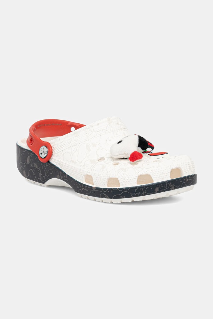 Παντόφλες Crocs Classic Peanuts Clog φλατ πολύχρωμο 211124.90H