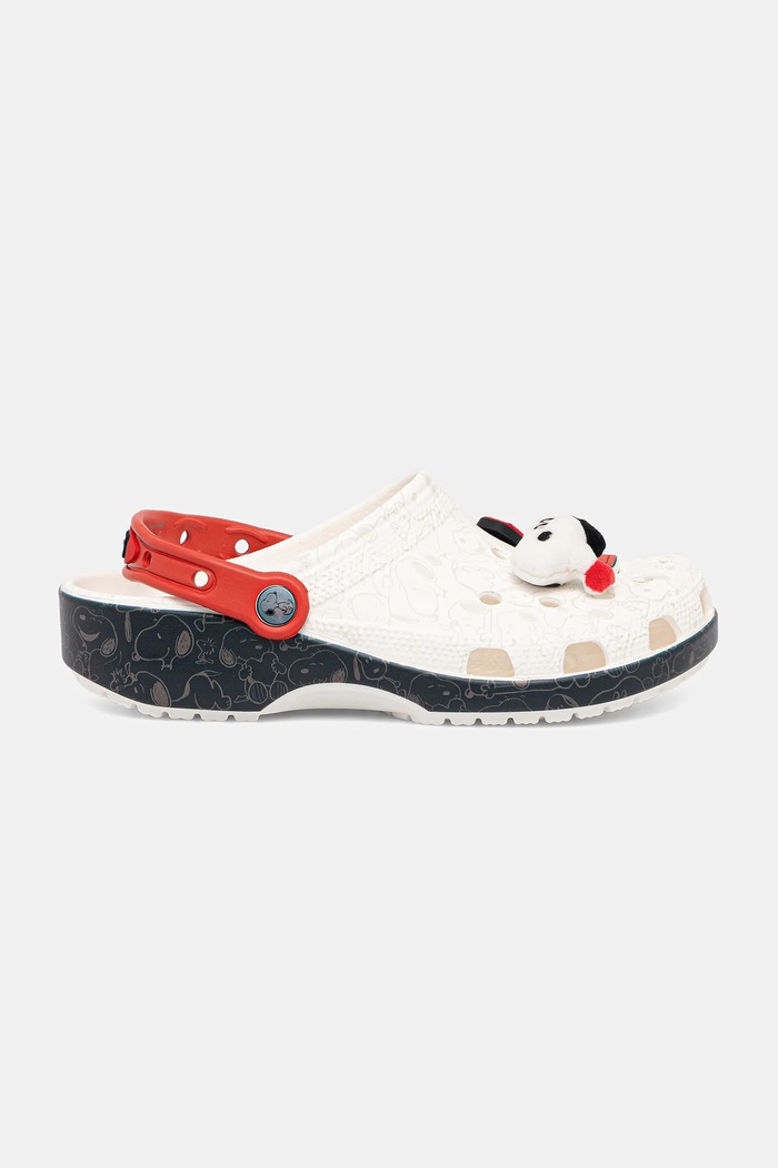 Παπούτσια Παντόφλες Crocs Classic Peanuts Clog 211124.90H πολύχρωμο