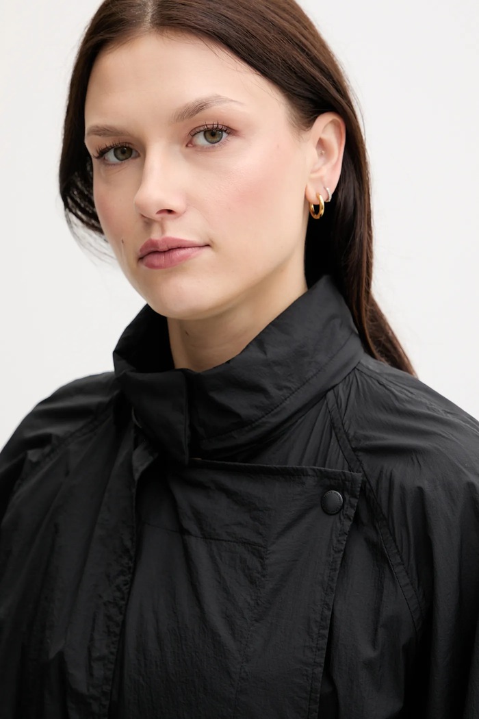 Kabát Tommy Hilfiger černá WW0WW46445