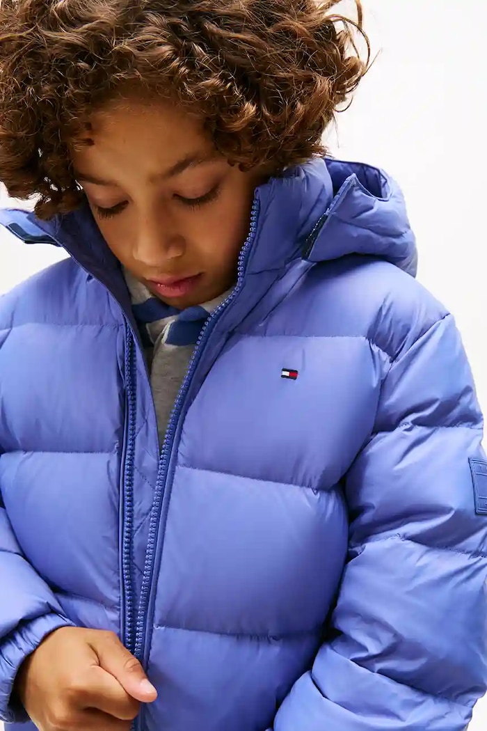 Dětská péřová bunda Tommy Hilfiger modrá KB0KB10091.128.176.9BYA