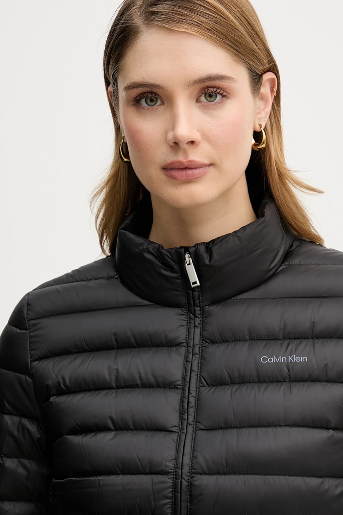 Calvin Klein pehelydzseki fekete LV044C513G