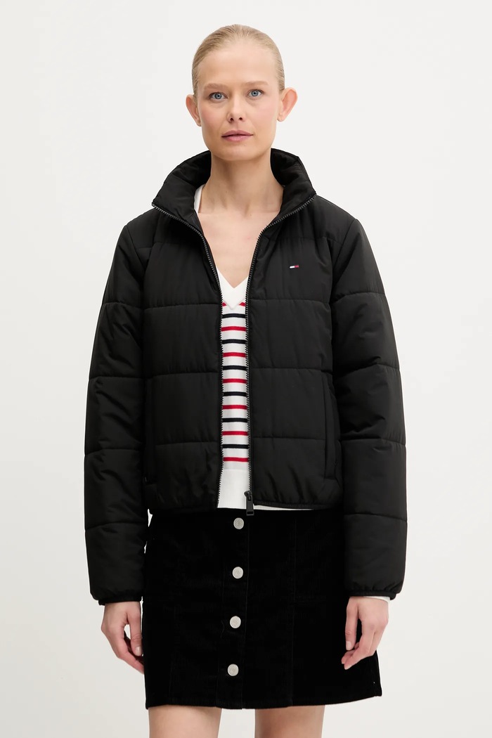 Bunda Tommy Jeans zateplené čierna DW0DW20958