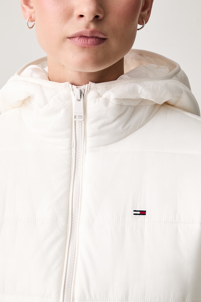 Tommy Jeans prešita jakna ženska DW0DW20959 bež