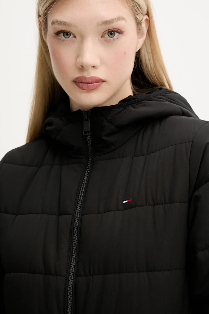 Μπουφάν Tommy Jeans μαύρο DW0DW20959