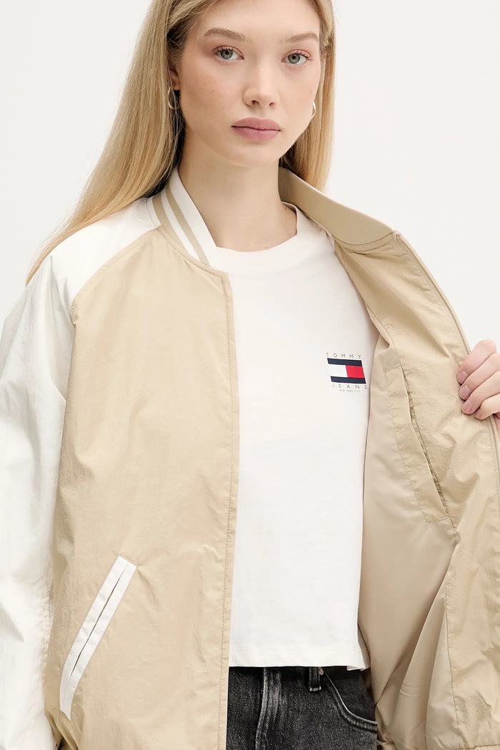 Bunda Tommy Jeans DW0DW21432