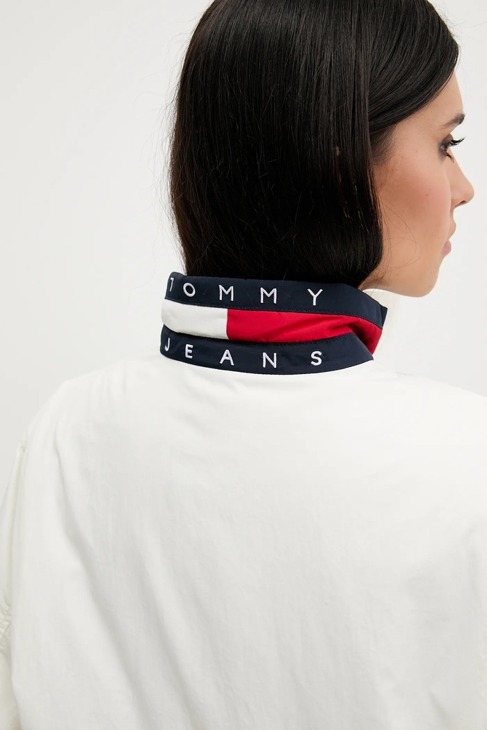 Bunda Tommy Jeans béžová DW0DW21436