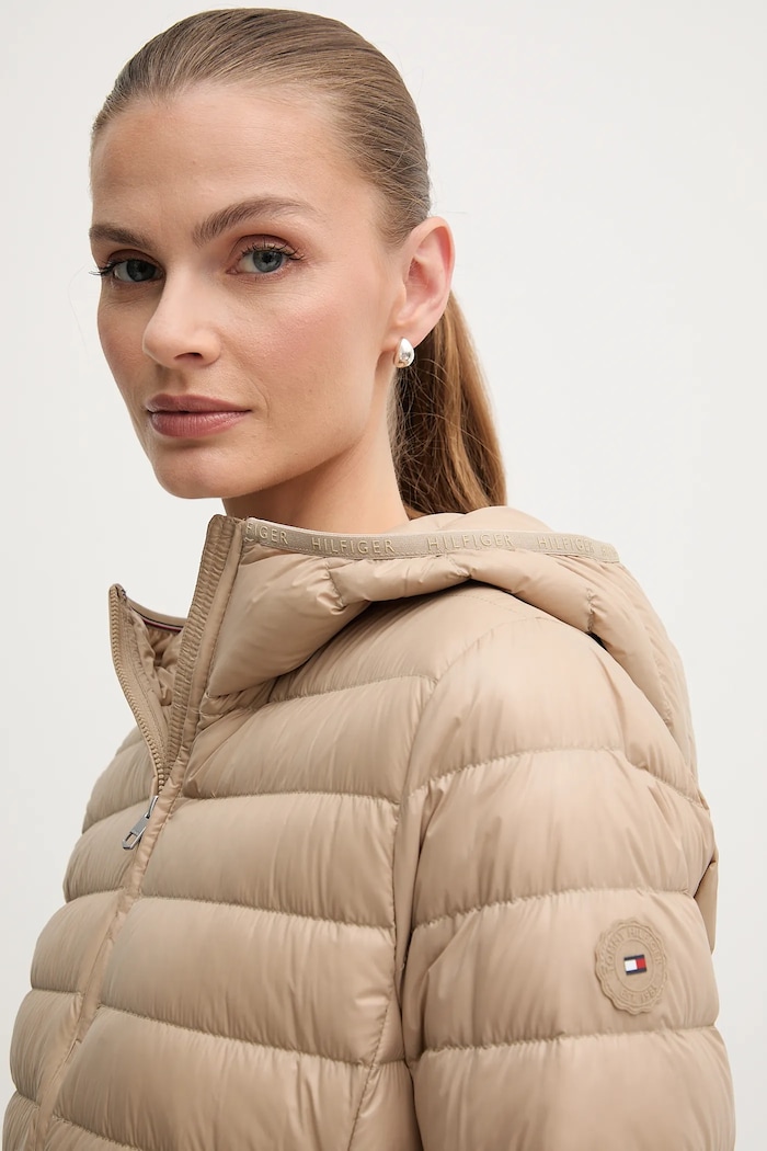 Péřová bunda Tommy Hilfiger béžová WW0WW46788