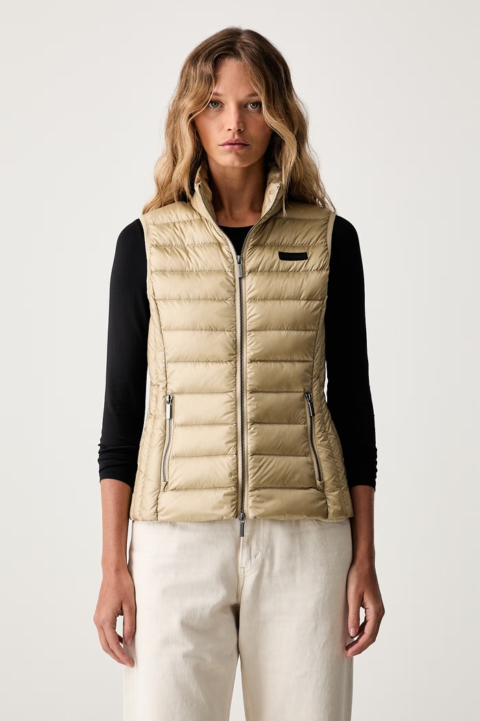 Armani Exchange безрукавка жіноча бежевий XW001921.AF18757