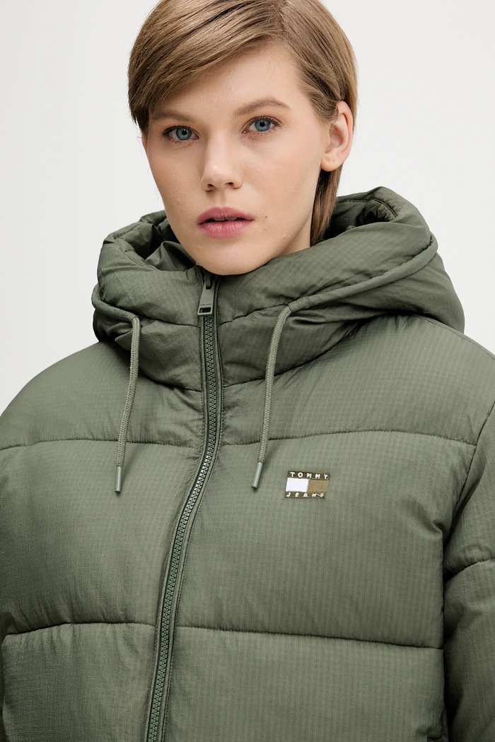 Tommy Jeans geacă verde DW0DW21625