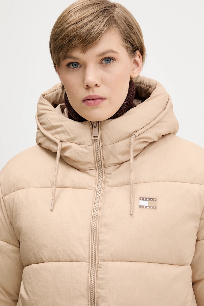 Tommy Jeans kurtka beżowy DW0DW21625