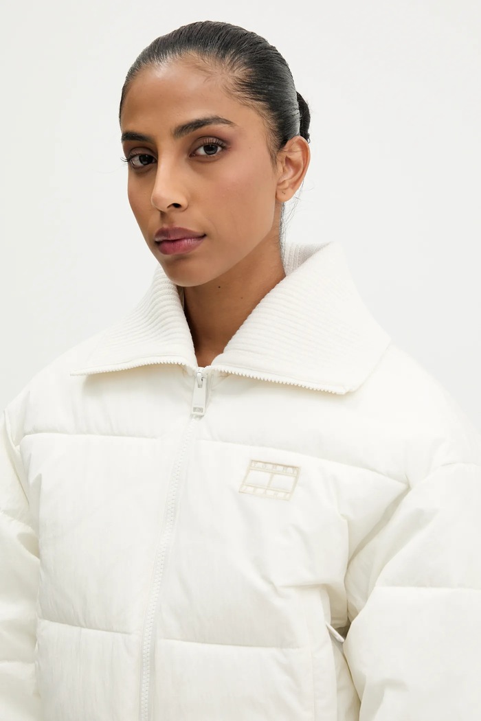 Μπουφάν Tommy Jeans DW0DW21659 μπεζ