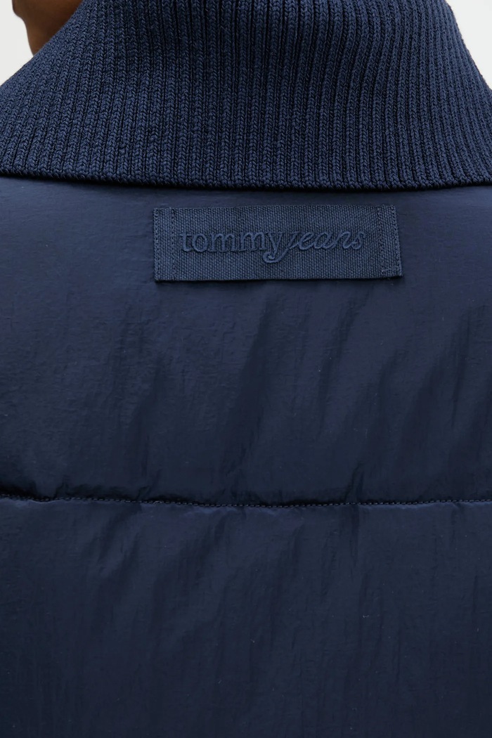Μπουφάν Tommy Jeans σκούρο μπλε DW0DW21659
