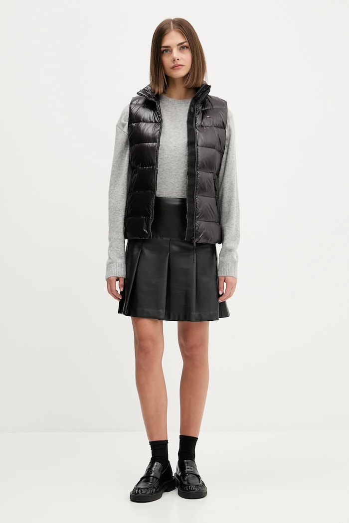Tommy Jeans Αμάνικο από πούπουλα Tommy Jeans DW0DW21622 μαύρο AW25