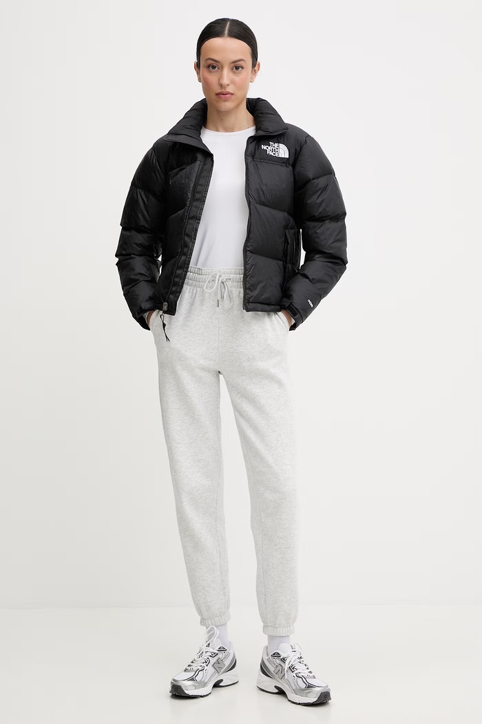 Μπουφάν με επένδυση από πούπουλα The North Face 1996 Retro Nuptse NF0A3XEOGOF1 μαύρο AW25