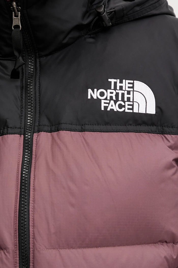 Péřová vesta The North Face 1996 Retro Nuptse NF0A3XEPCAI1