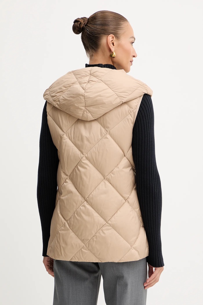 Îmbrăcăminte Weekend Max Mara Vestă de puf FRUTTO 2525296012600 bej