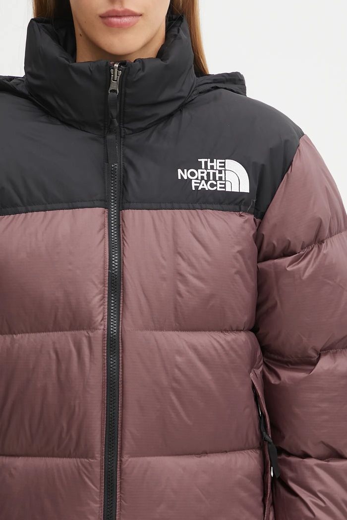 Páperová bunda The North Face 1996 Retro Nuptse NF0A3XEOCAI1