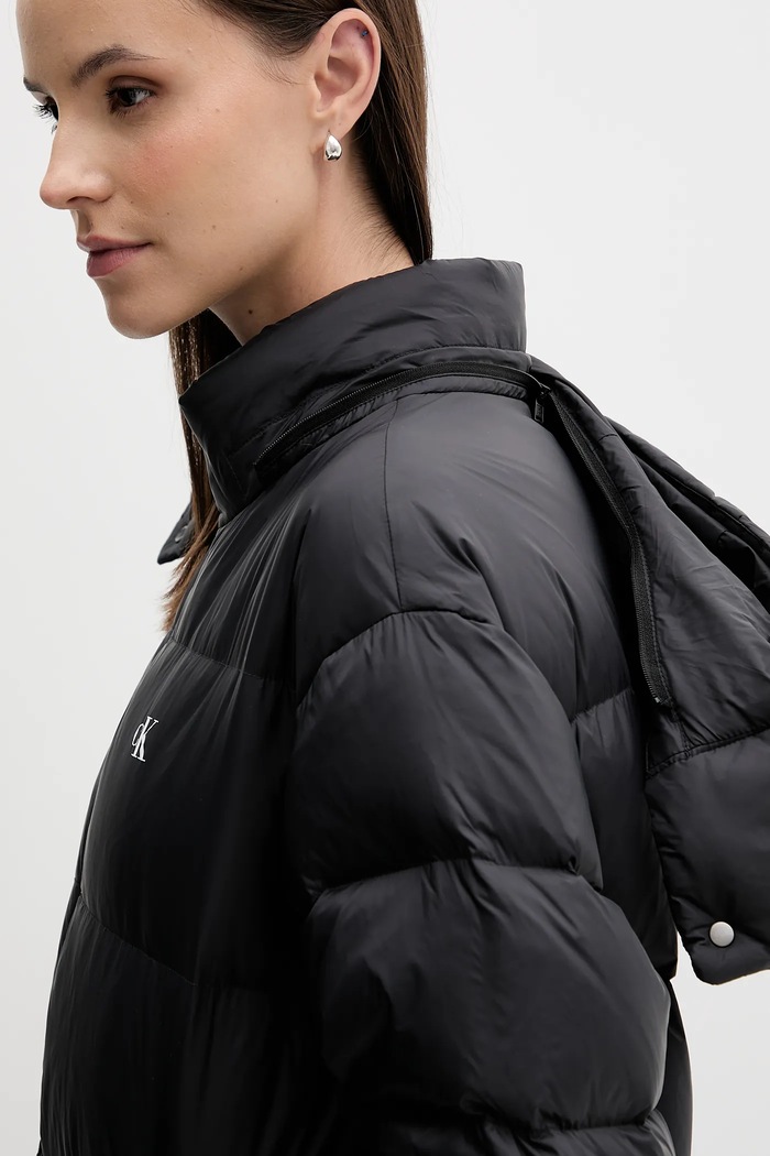 Páperová bunda Calvin Klein Jeans LV047D502G čierna