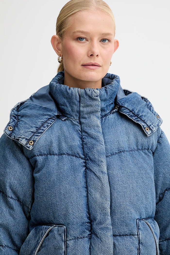 Puhovka Levi's modra 003MD