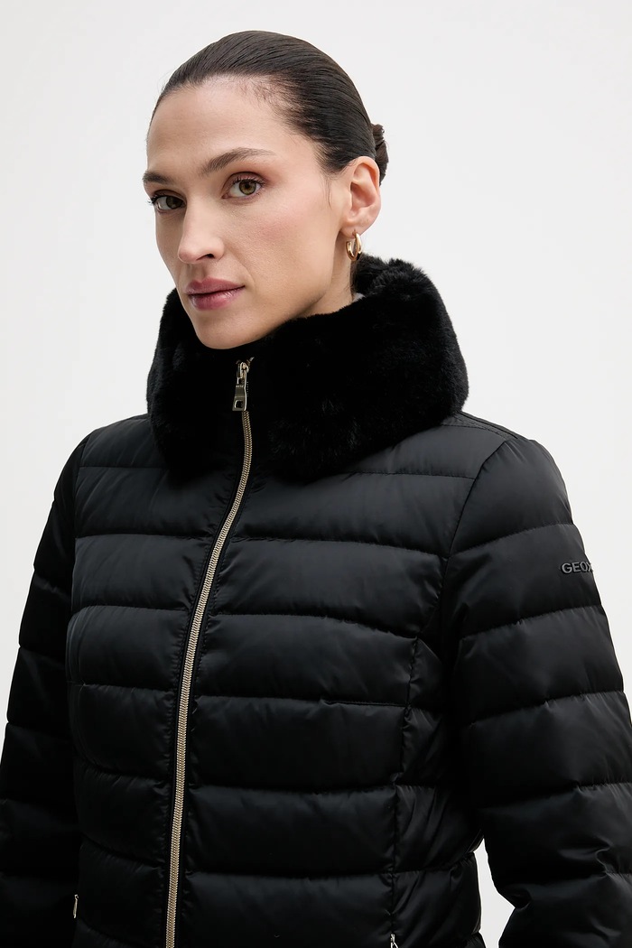 Páperová bunda Geox BETTANIE čierna W5626T.T3122