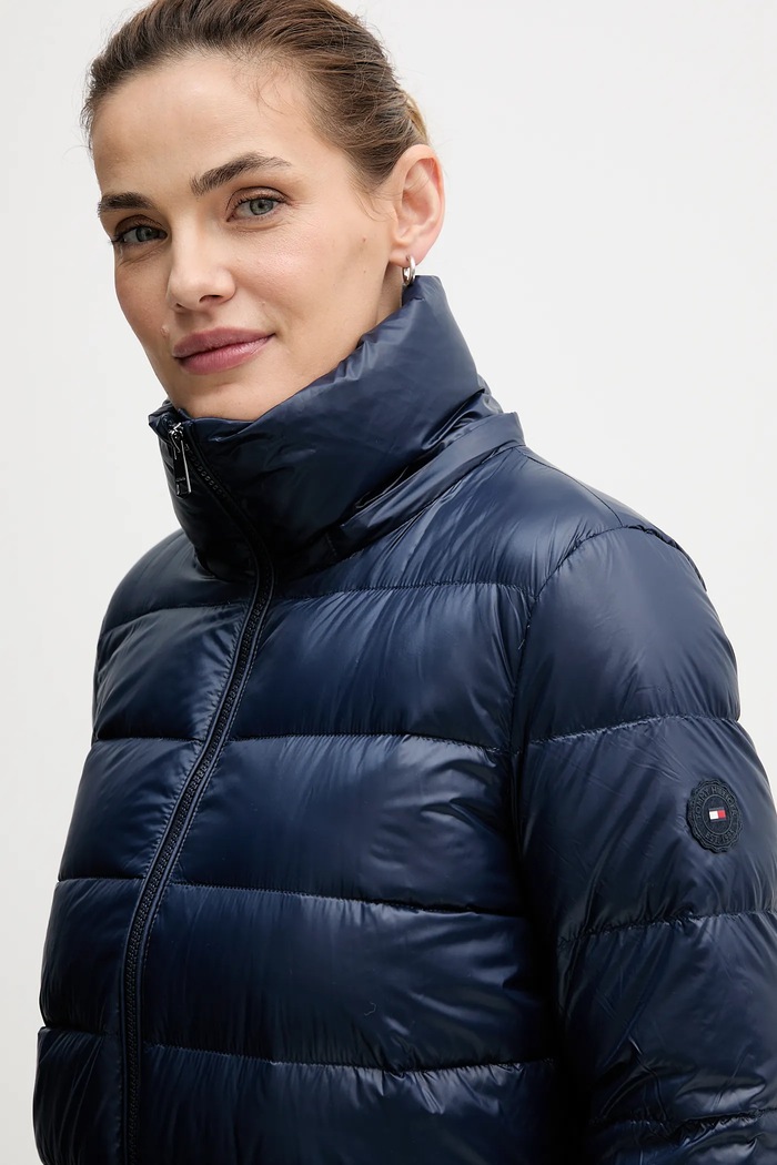 Páperová bunda Tommy Hilfiger tmavomodrá WW0WW47355