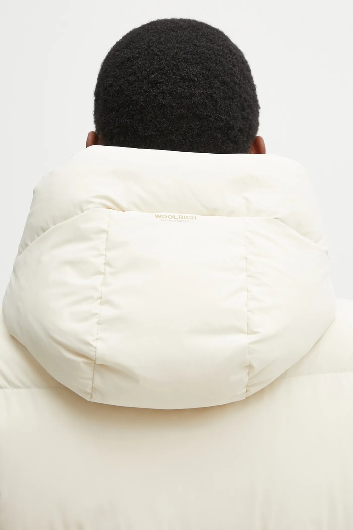 Пухено яке Woolrich Cloud Madison CFWWOU2036FRUT3107 бежов
