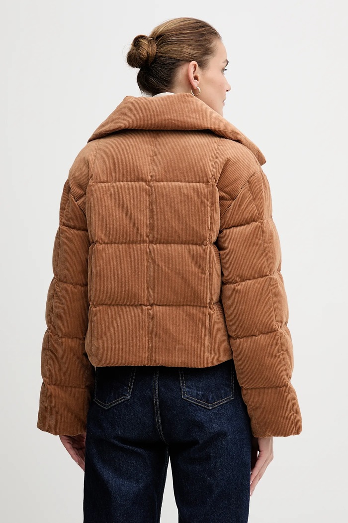 Ruházat Calvin Klein Jeans kordbársony pehelykabát LV044D527G barna