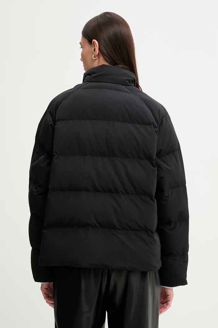 Oblačila Fred Perry puhovka ženska J1118 črna