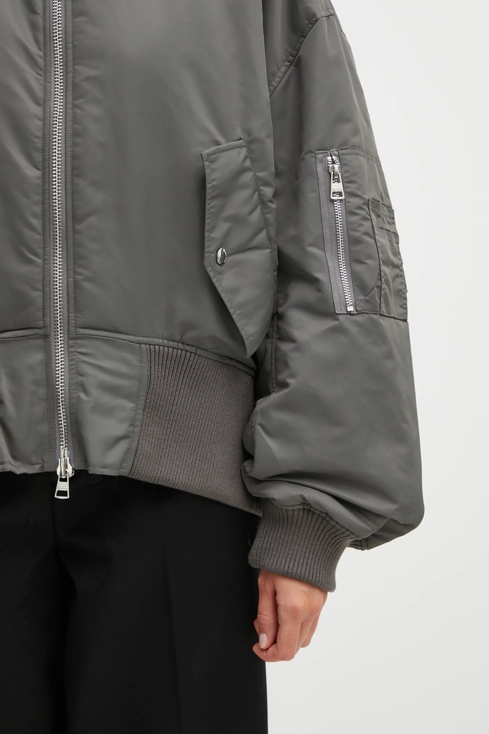 JW Anderson kurtka bomber Oversized Curved Hem Bomber szary JK0381.PG1696