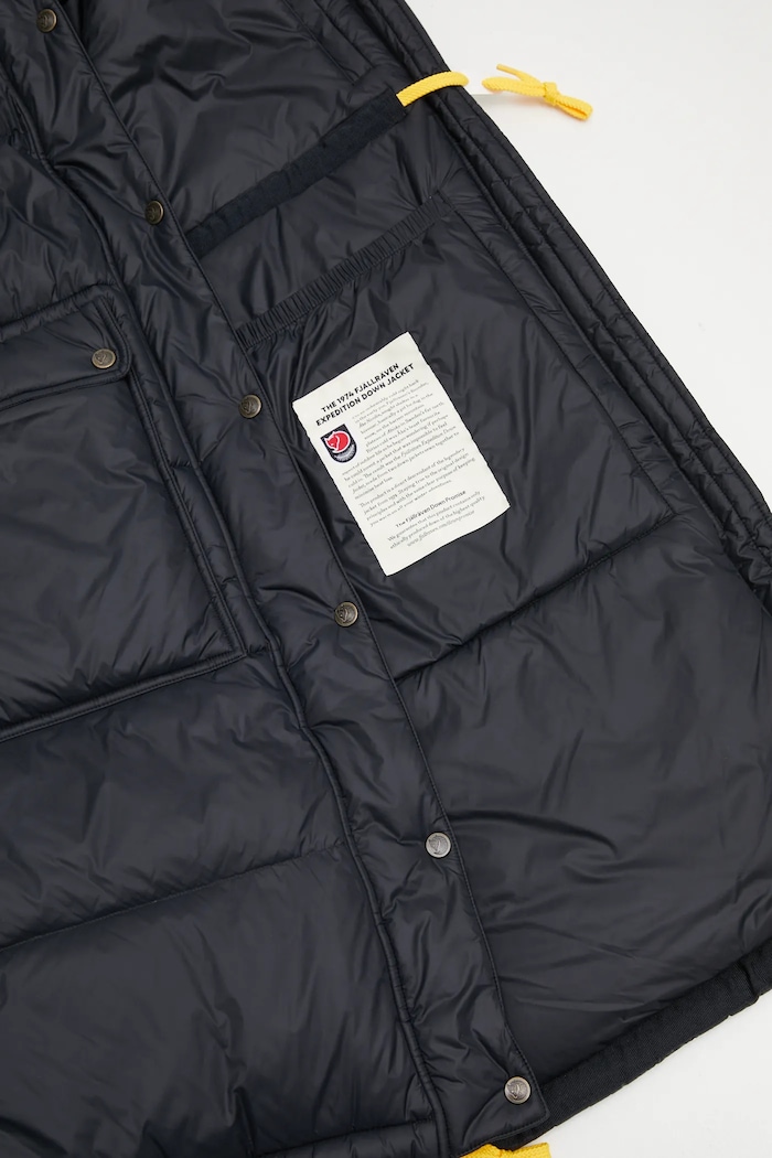 Jakna Fjallraven Expedition F86126 crna