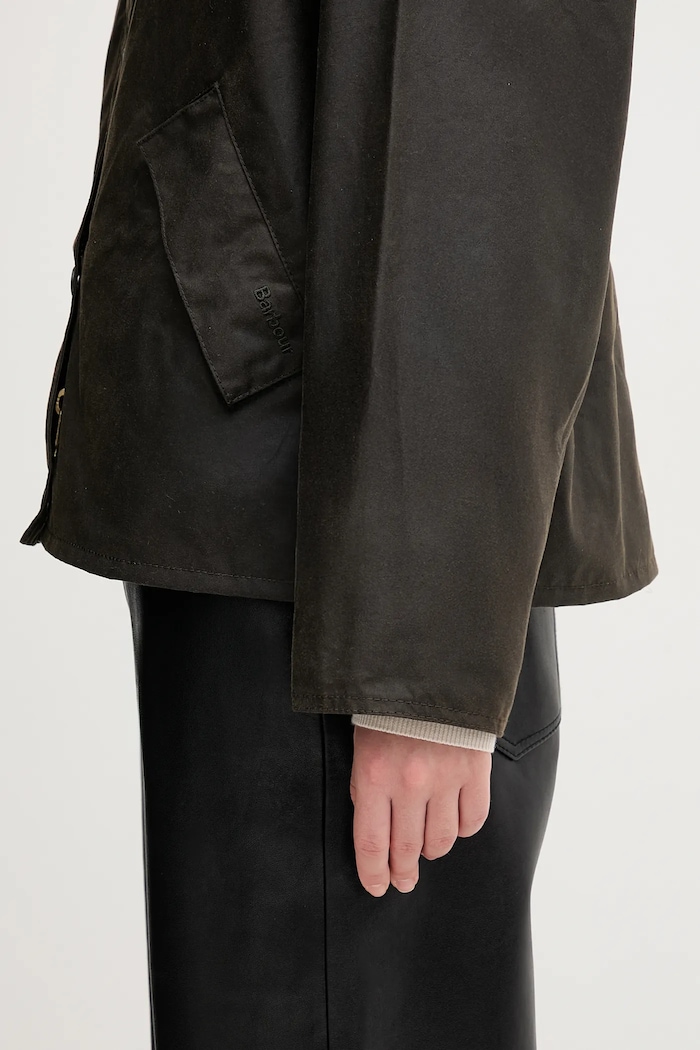 Bavlněná bunda Barbour Transport Wax Jacket LWX1410OL71
